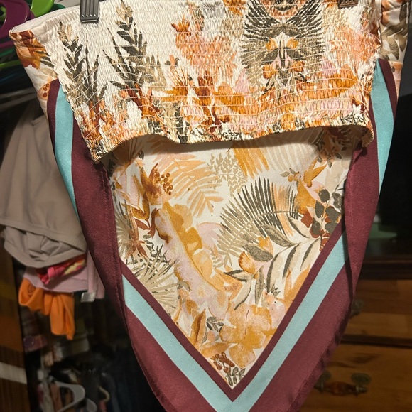 Wild Fable Orange and White Patterned Scarf Crop Top. - Picture 2 of 3